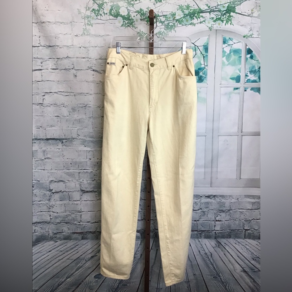 Escada 40